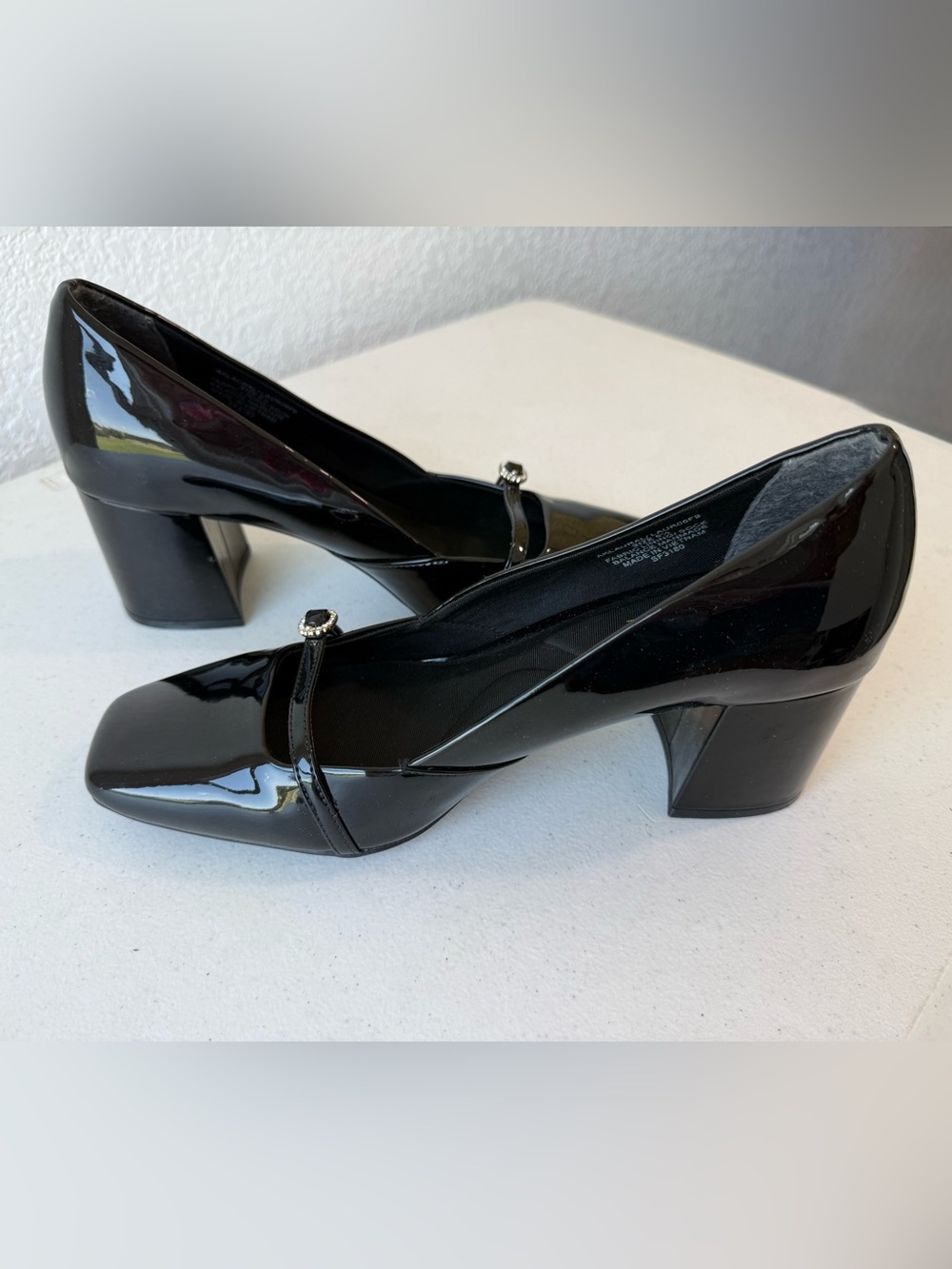 Anne Klein "Lexington" Black Patent Leather Block Heel - Picture 5 of 11